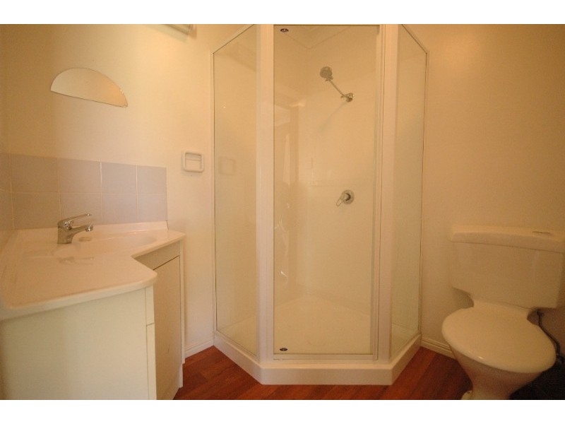 5 Esperanto Court, Kearneys Spring QLD 4350