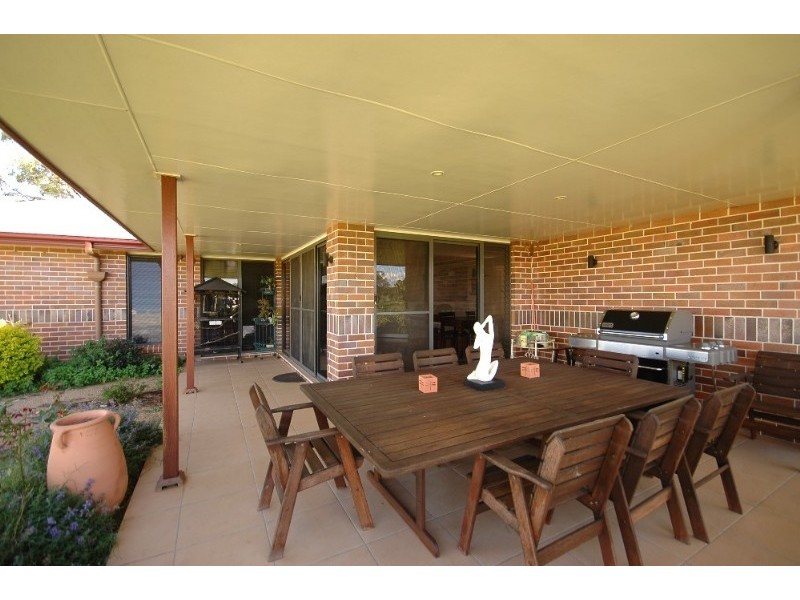 220 Hudson Road, Toowoomba QLD 4350