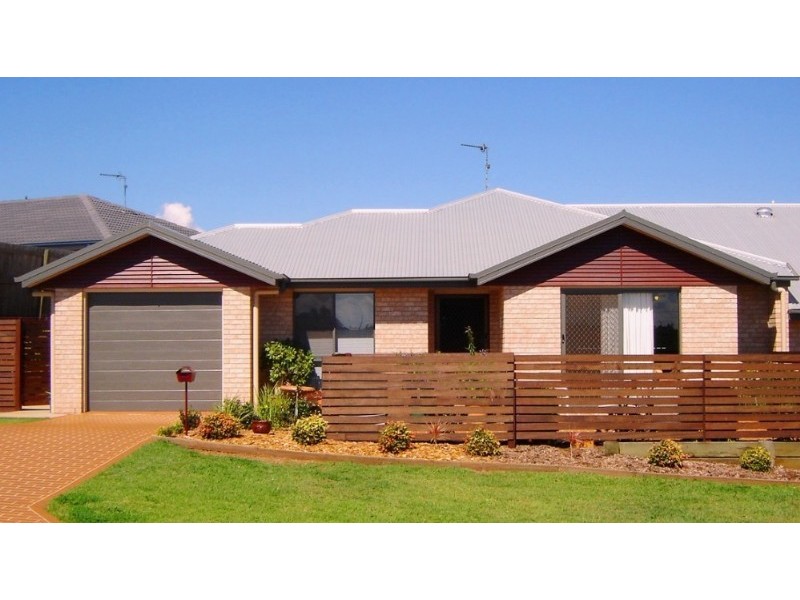 2 Wareena Crescent, Glenvale QLD 4350