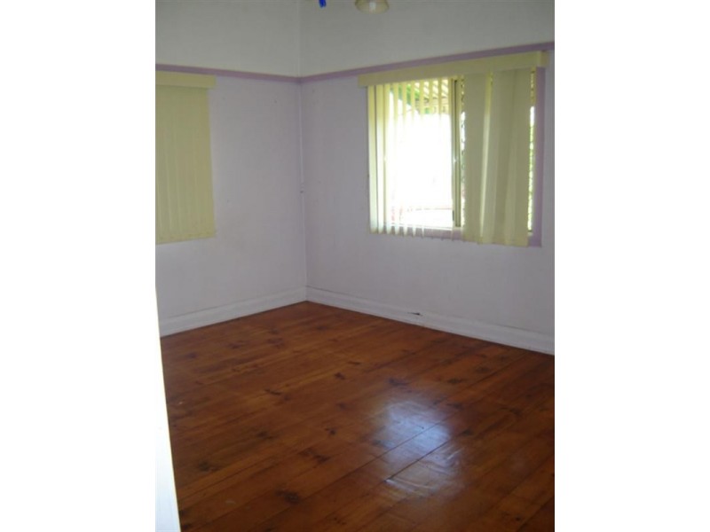 6 Link Street, North Toowoomba QLD 4350