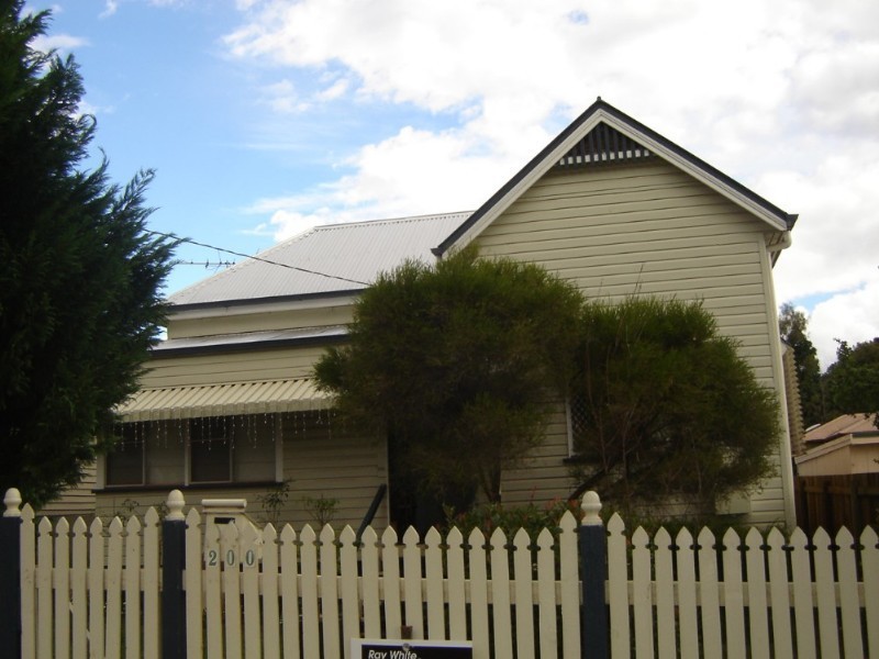 200 Perth Street, South Toowoomba QLD 4350