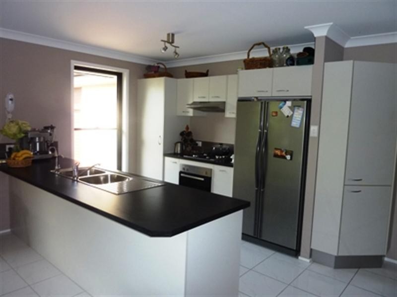 8 Spinners Way, Bulli NSW 2516