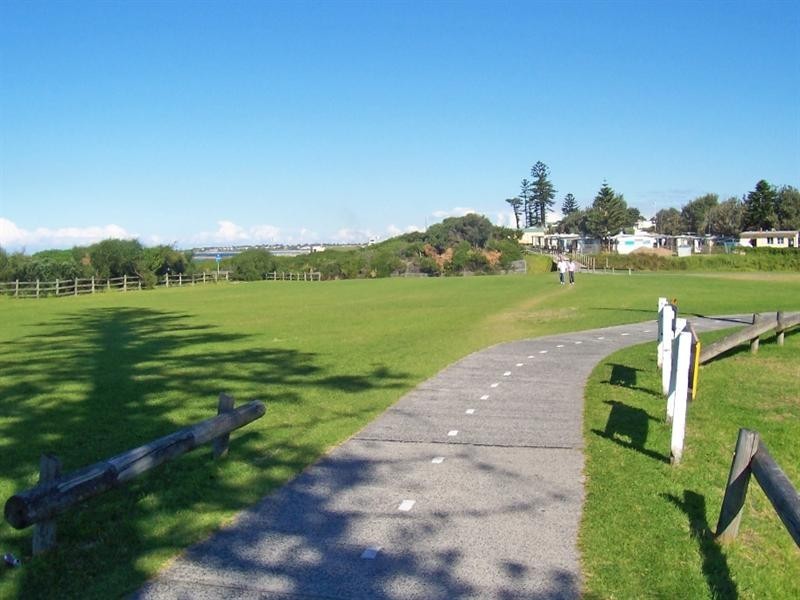 12 Royal Crescent, Woonona NSW 2517