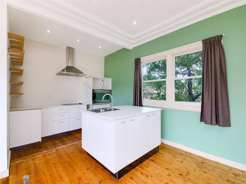 8 Harbinger Street, Corrimal NSW 2518