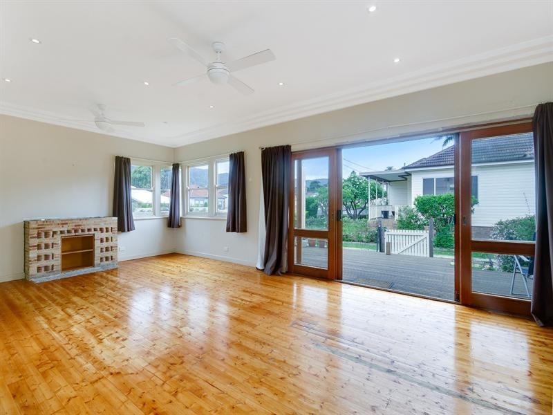 8 Harbinger Street, Corrimal NSW 2518