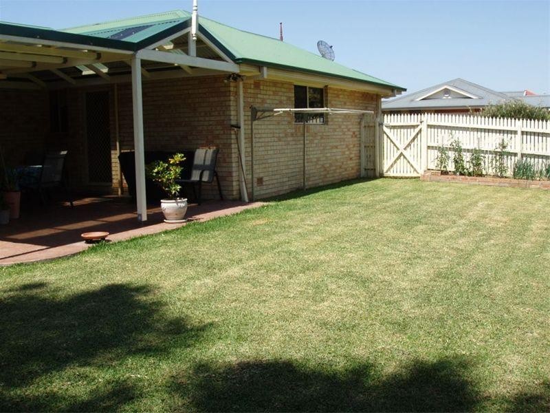 2 Edward Corrigan Close, Woonona NSW 2517