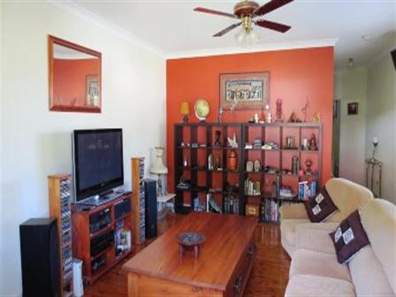 23 June Parade, Woonona NSW 2517