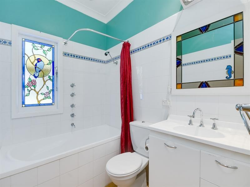 20 Farrell Road, Bulli NSW 2516