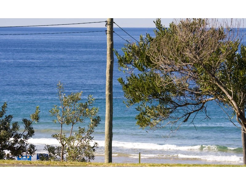 688-692 Lawrence Hargrave Drive, Coledale NSW 2515