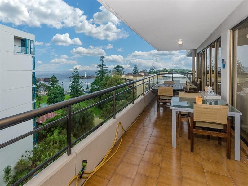 25/8-12 Smith Street, Wollongong NSW 2500