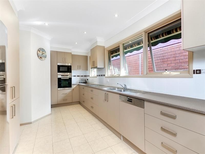 86 Gahans Avenue, Woonona NSW 2517