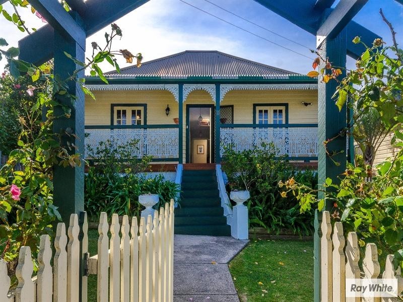 11 Popes Road, Woonona NSW 2517