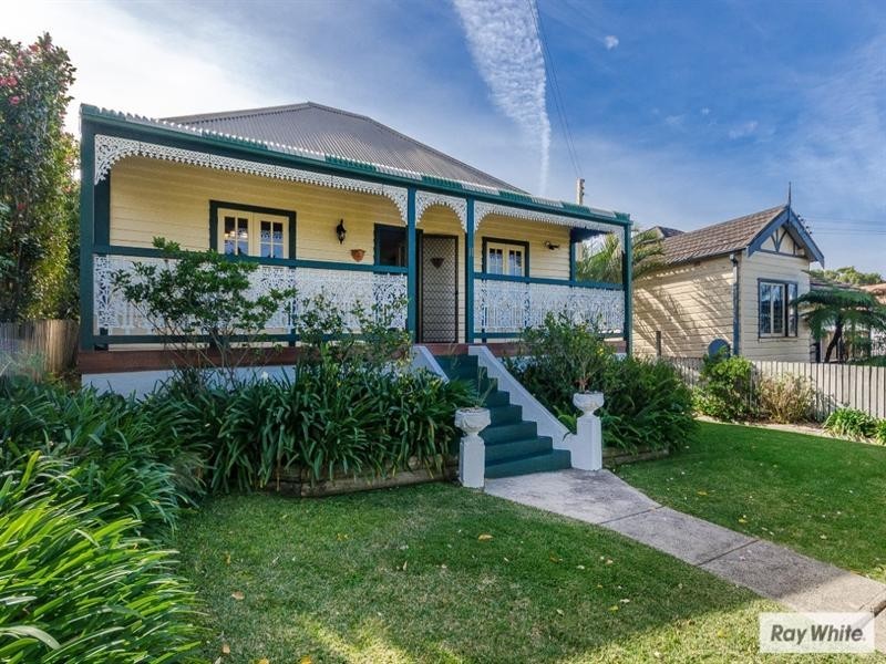 11 Popes Road, Woonona NSW 2517