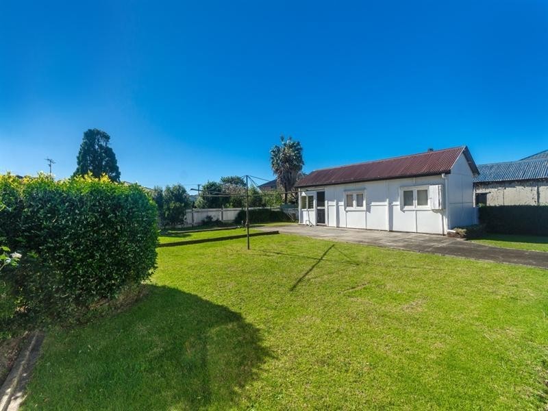 14 Robertson Road, Woonona NSW 2517