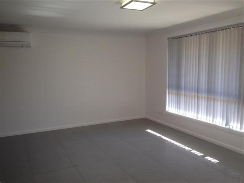 2/379 Lawrence Hargrave Drive, Thirroul NSW 2515