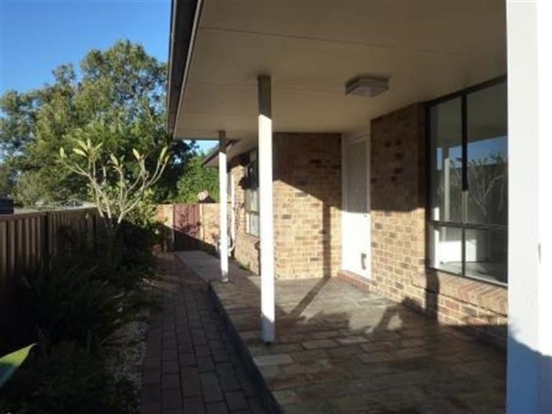 2/379 Lawrence Hargrave Drive, Thirroul NSW 2515