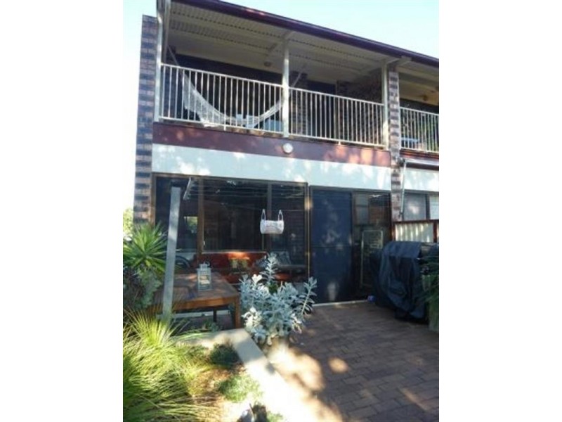 2/10 Ball Street, Woonona NSW 2517