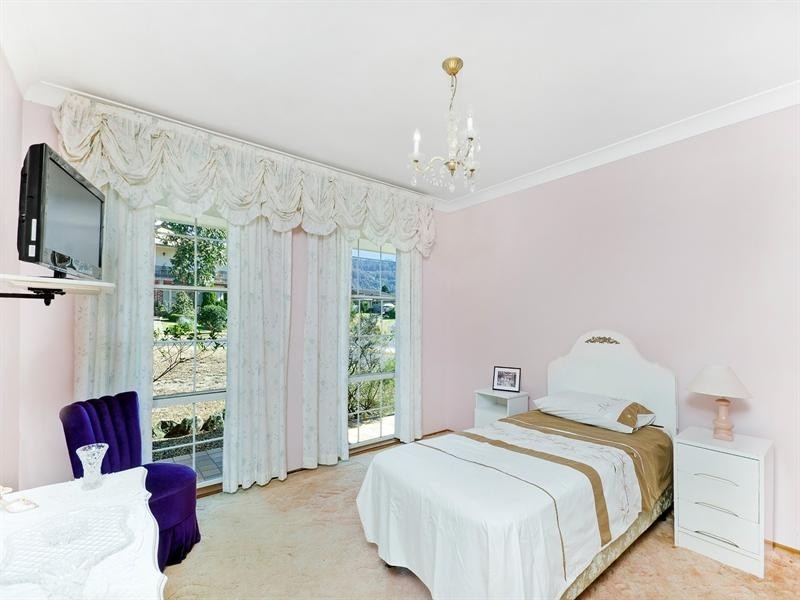 7 Carlie Place, Woonona NSW 2517