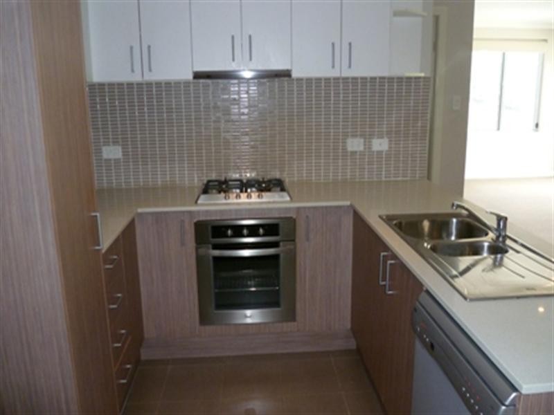 2/21-23 Hospital Road, Bulli NSW 2516