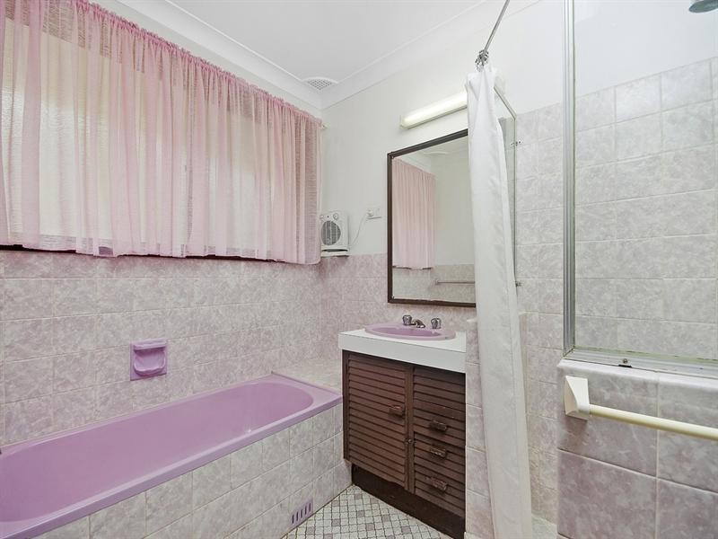 28 Joanne Street, Woonona NSW 2517