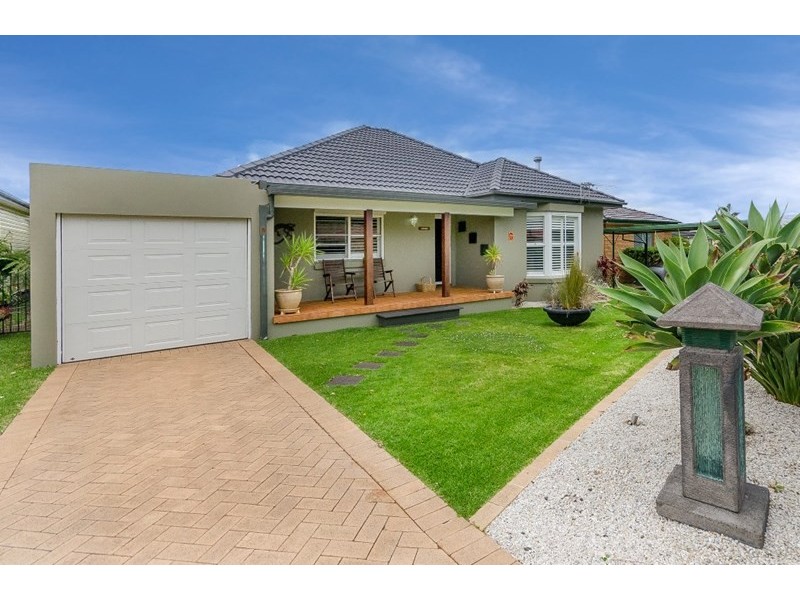 13 Royal Crescent, Woonona NSW 2517
