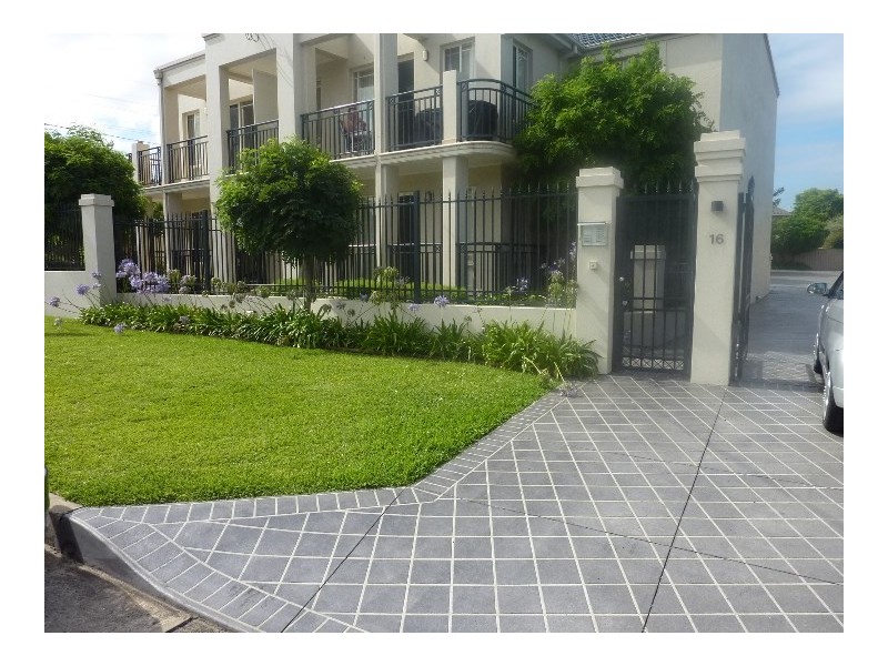 1 16 Coolgardie Street, Corrimal NSW 2518