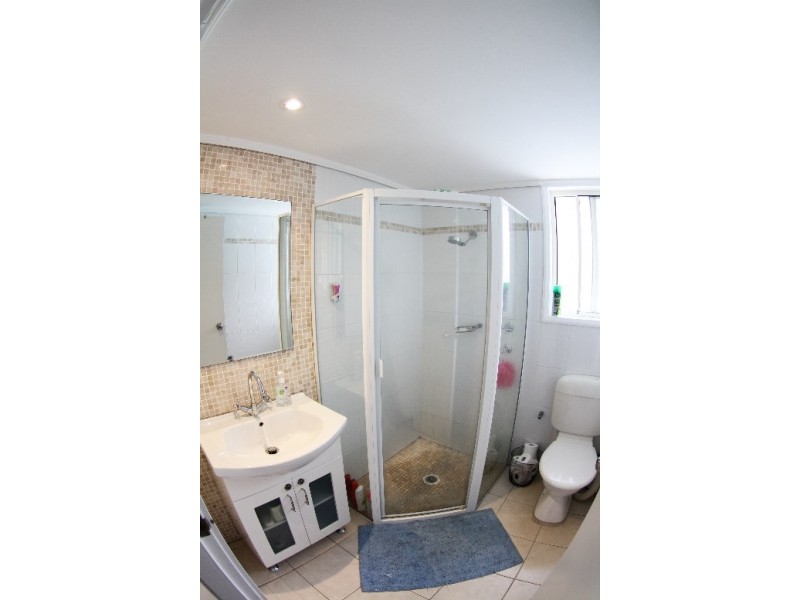 9b Point Street, Bulli NSW 2516