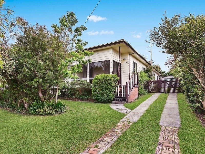 42 Campbell Street, Woonona NSW 2517