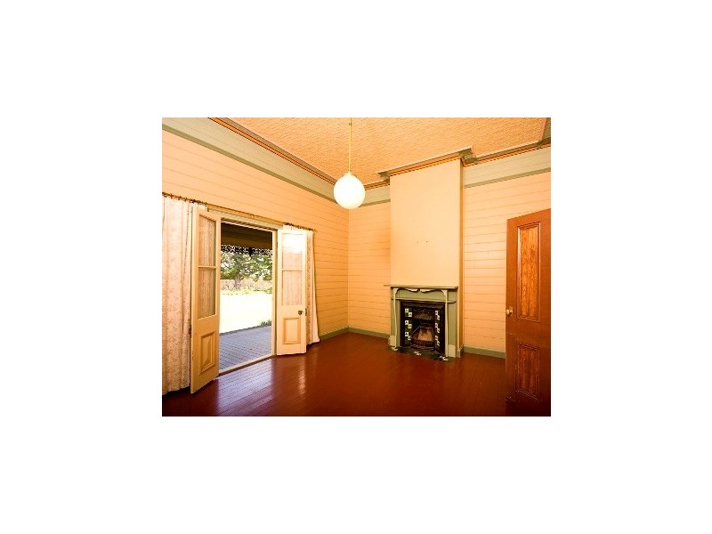 185 Walker Street, Helensburgh NSW 2508