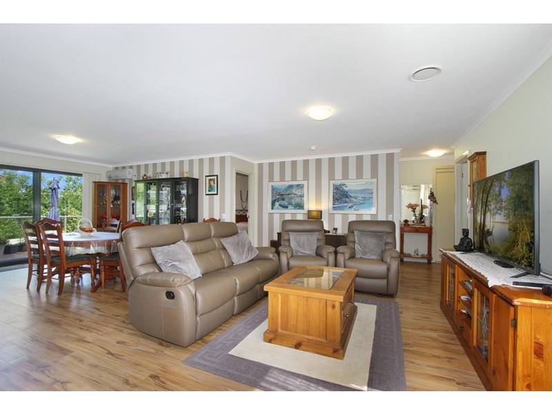 4/2 Forestview Way, Woonona NSW 2517