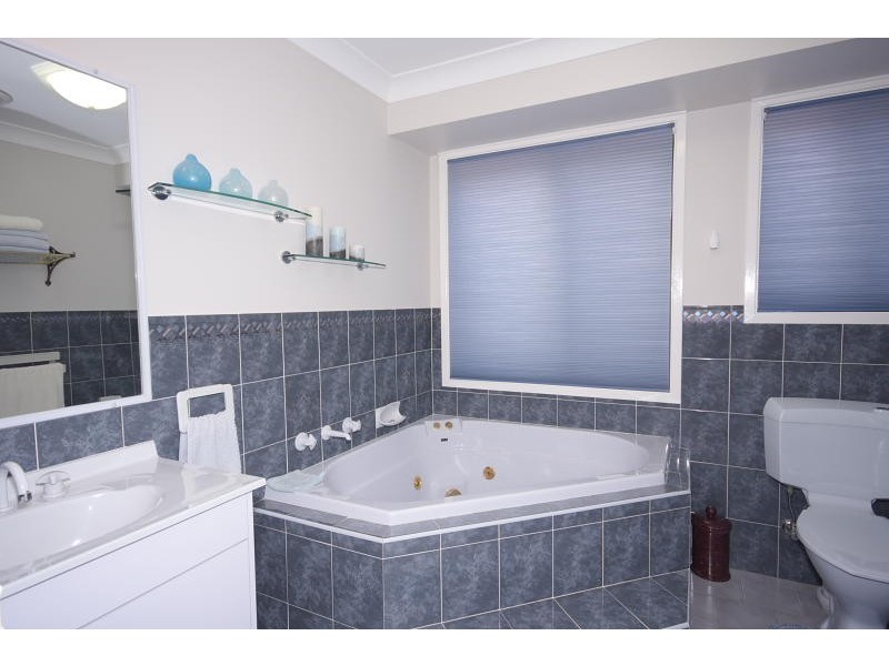 21 Agapantha Terrace, Woonona NSW 2517