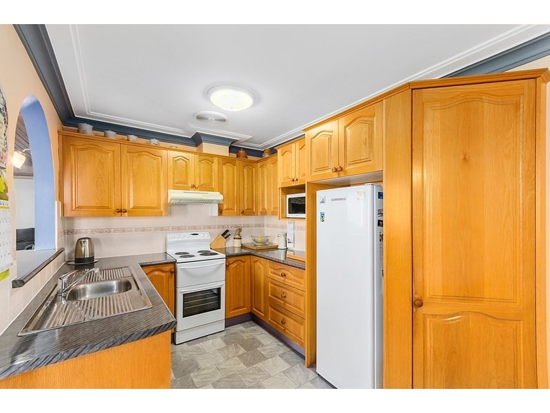 33 Athol Street, Woonona NSW 2517