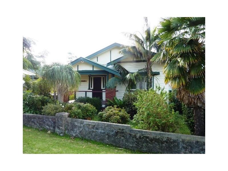 37 Gray Street, Woonona NSW 2517