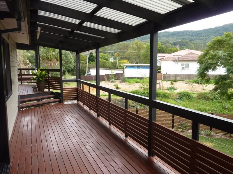 416 Lawrence Hargrave Drive, Thirroul NSW 2515