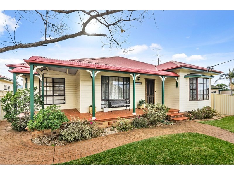 8 Leslie Street, Russell Vale NSW 2517