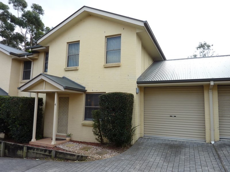 4/204-206 Princes Highway, Bulli NSW 2516