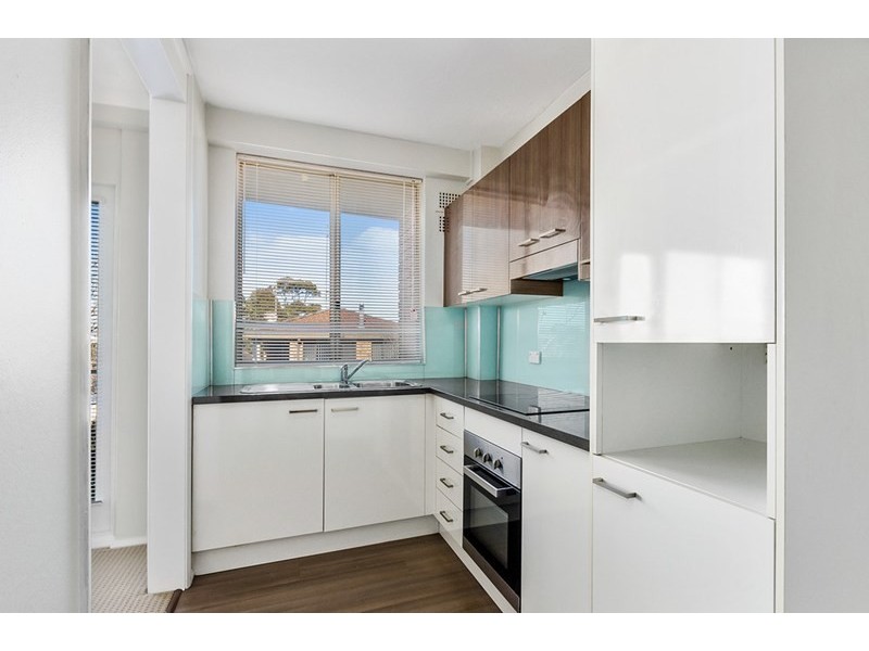 8/142 Gladstone Avenue, Coniston NSW 2500