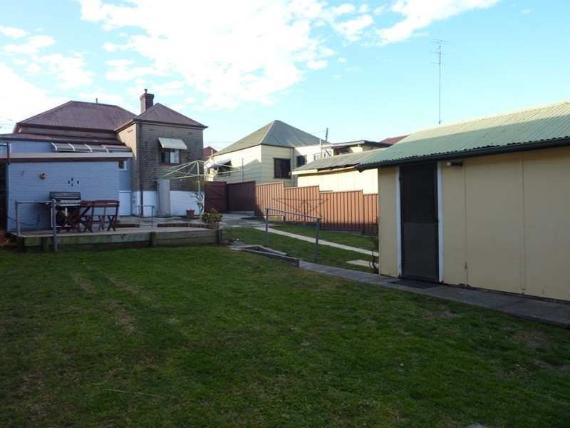 12 Russell Street, Woonona NSW 2517