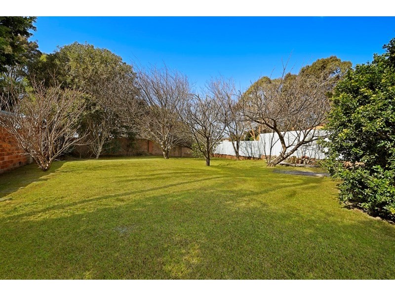 15 Austin Street, Woonona NSW 2517