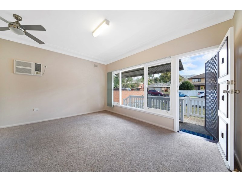 15 Austin Street, Woonona NSW 2517