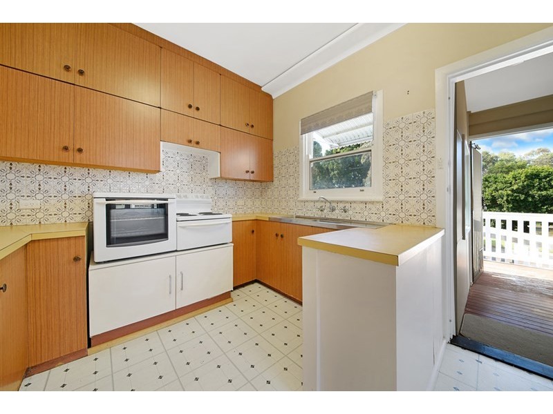 15 Austin Street, Woonona NSW 2517