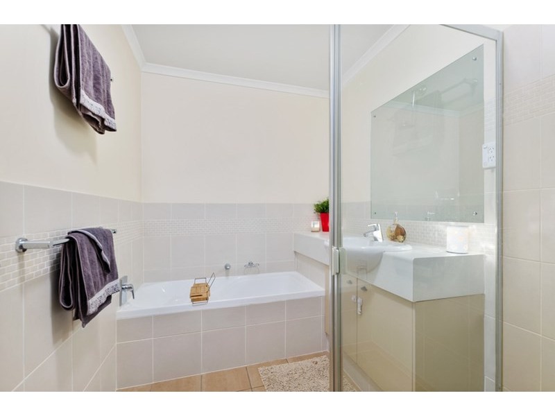 4/9 Cherry Street, Woonona NSW 2517