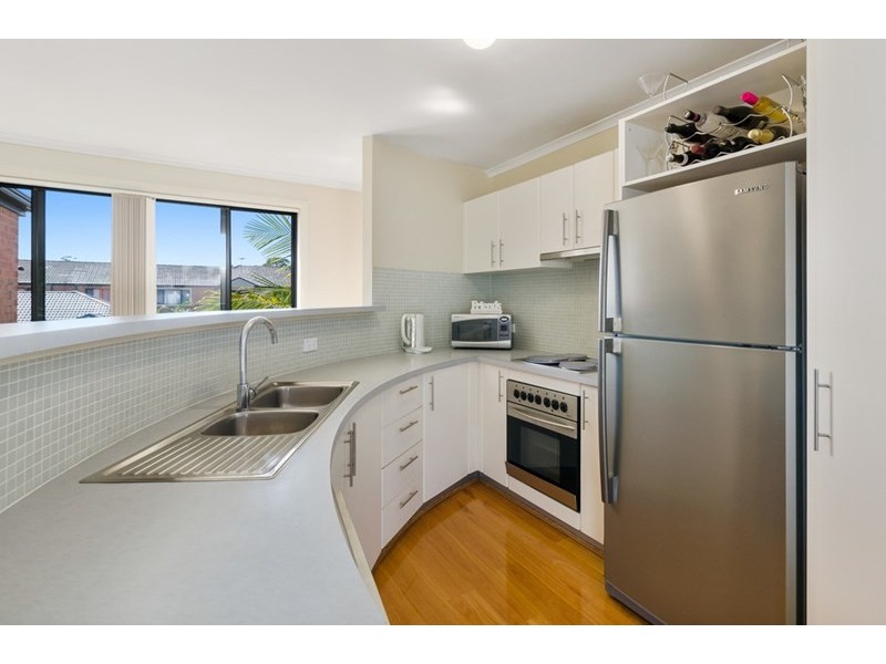 4/9 Cherry Street, Woonona NSW 2517