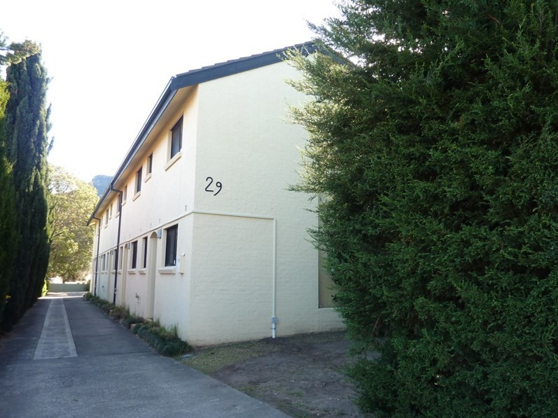 2/29 Underwood Street, Corrimal NSW 2518