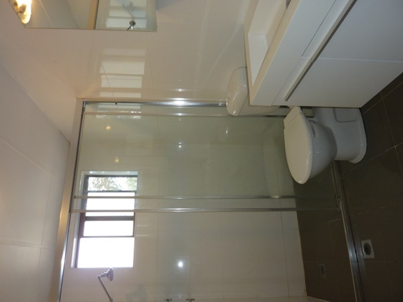 2/2 The Avenue, Corrimal NSW 2518