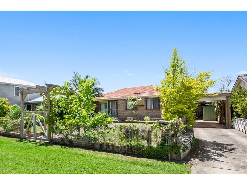14 Lassiter Avenue, Woonona NSW 2517