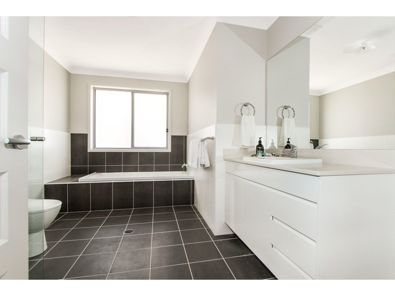 54 Geraghty Street, Bulli NSW 2516