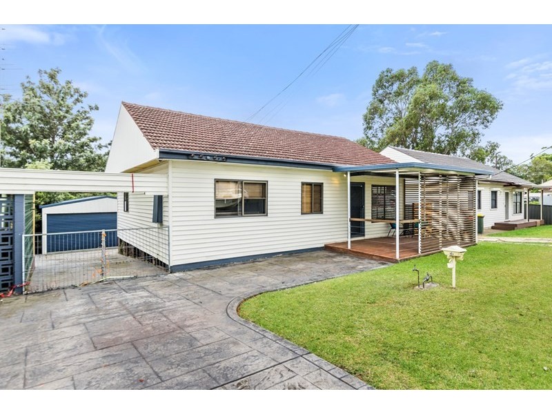 8 Lismore Street, Bellambi NSW 2518