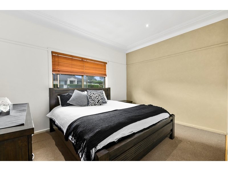 8 Lismore Street, Bellambi NSW 2518