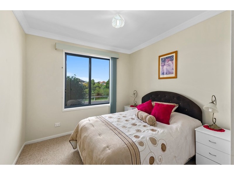 10 Cedar Terrace, Woonona NSW 2517